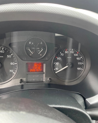 Peugeot Partner cena 17900 przebieg: 226069, rok produkcji 2010 z Warszawa małe 106